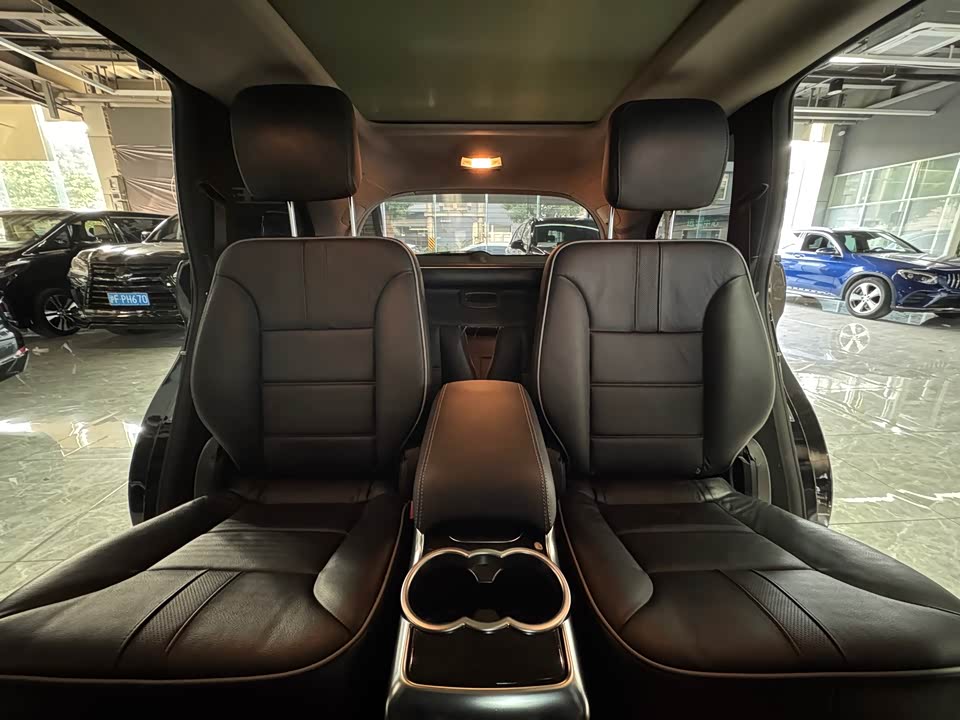 Mercedes-Benz R-class