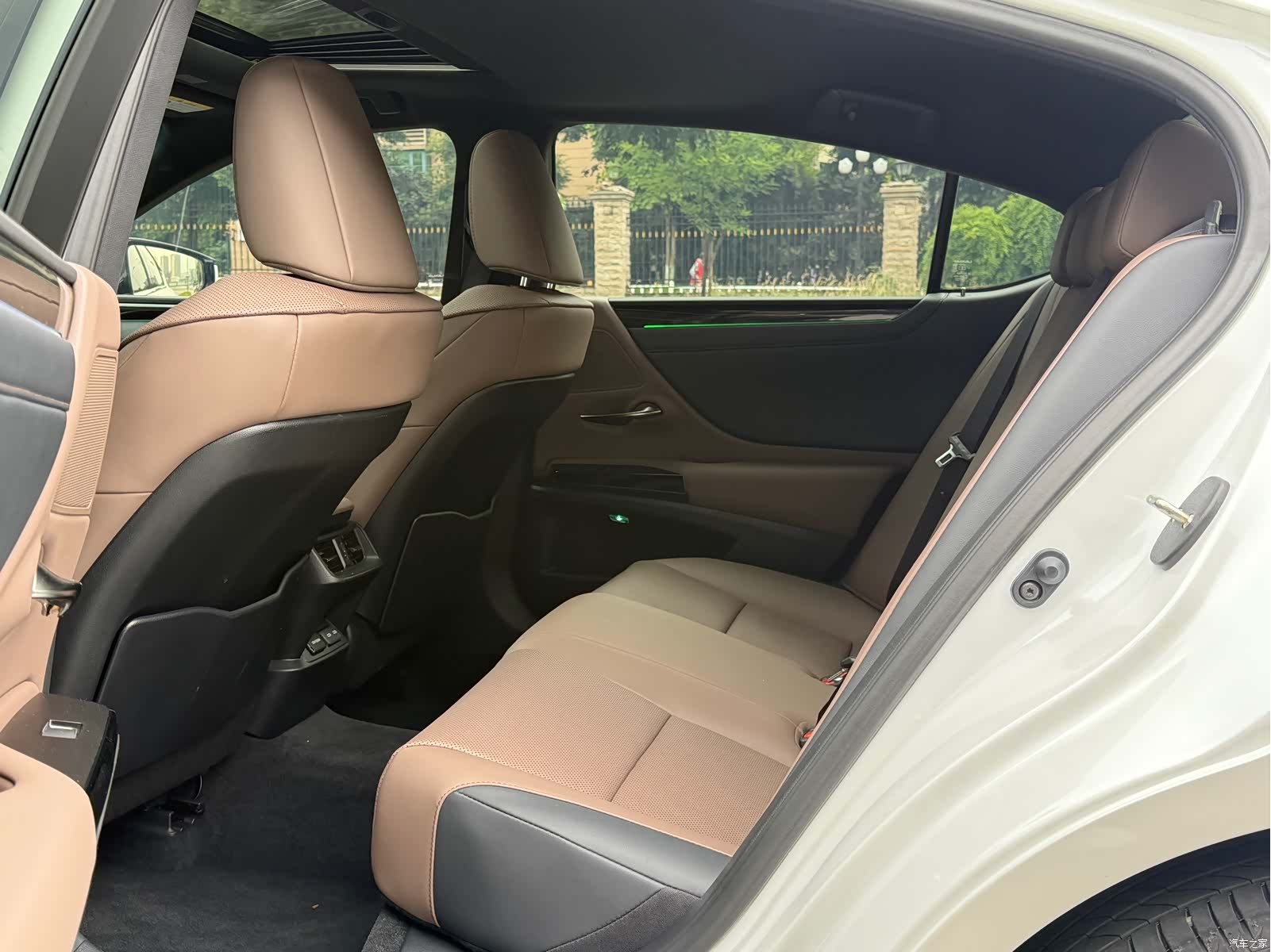 Lexus ES, 2024 17