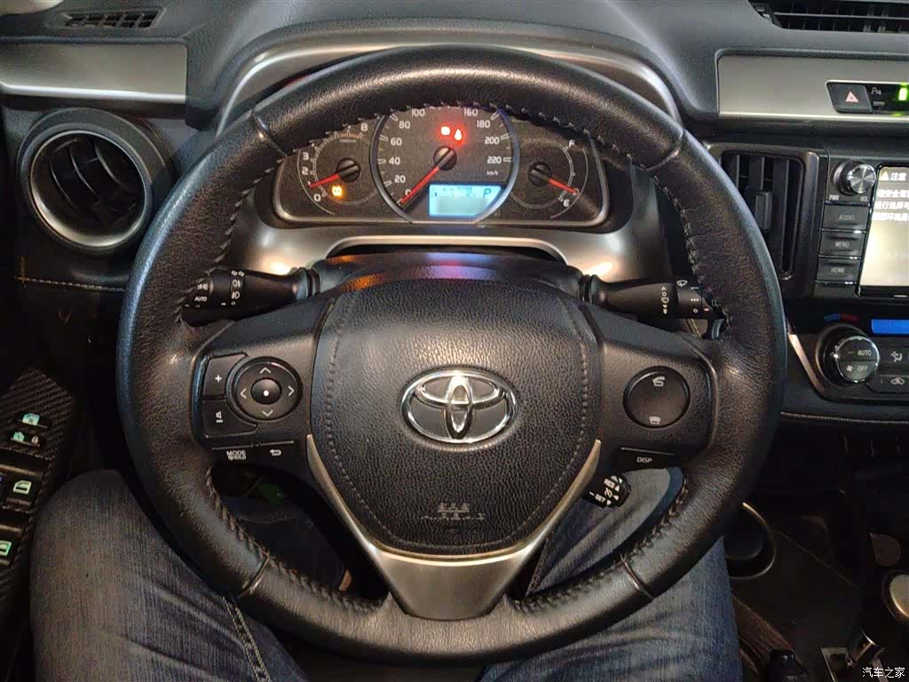 Toyota RAV4, 2016 7