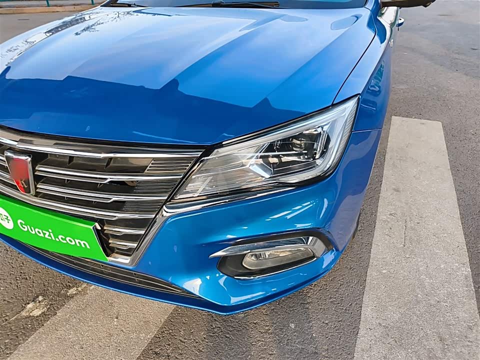 Roewe i5