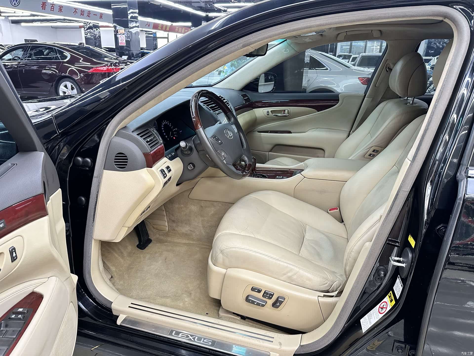 Lexus LS, 2007 13