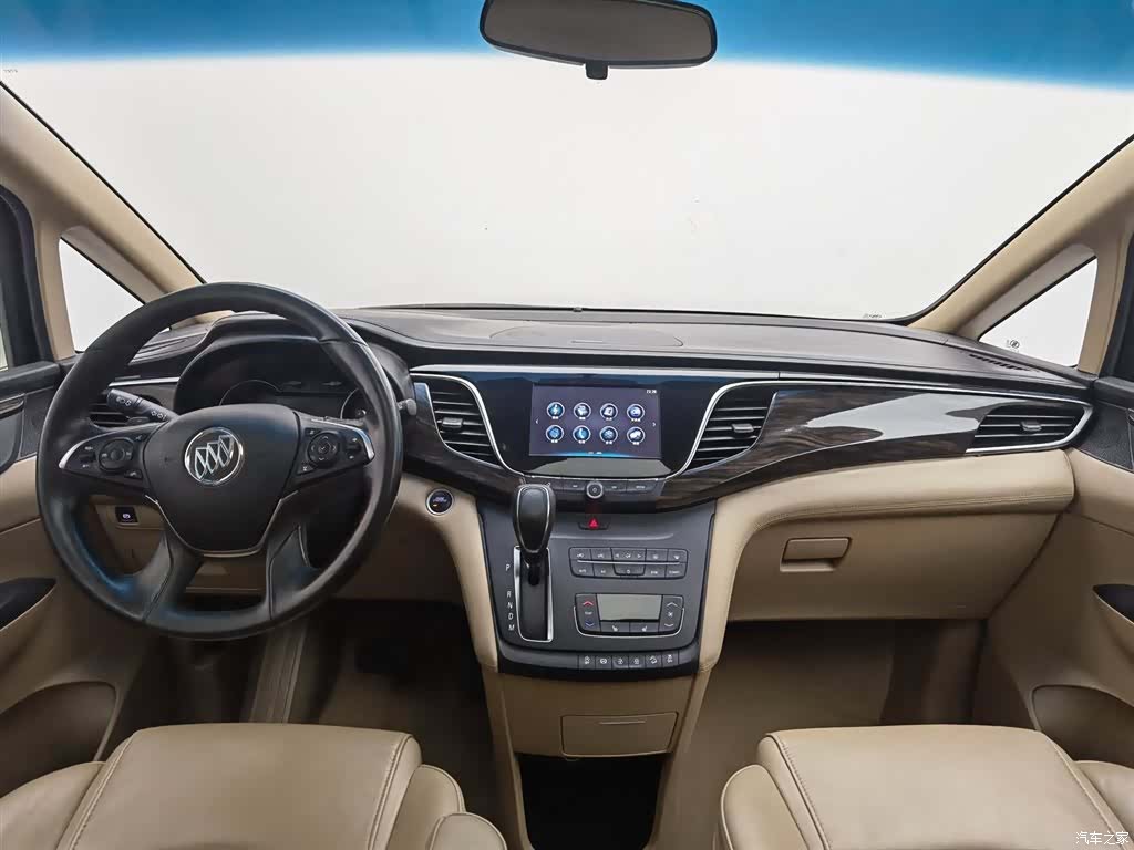 Buick GL8, 2017 все фото