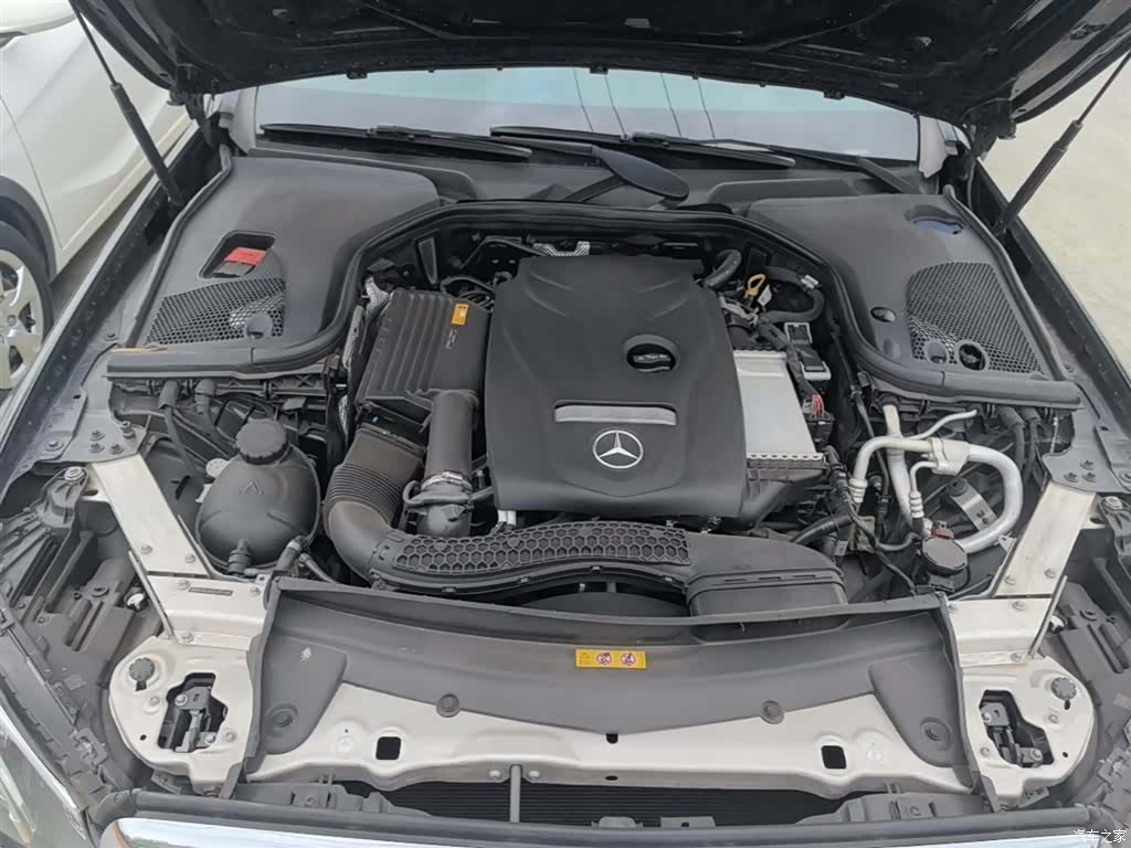 Mercedes-Benz E-Class, 2018 20