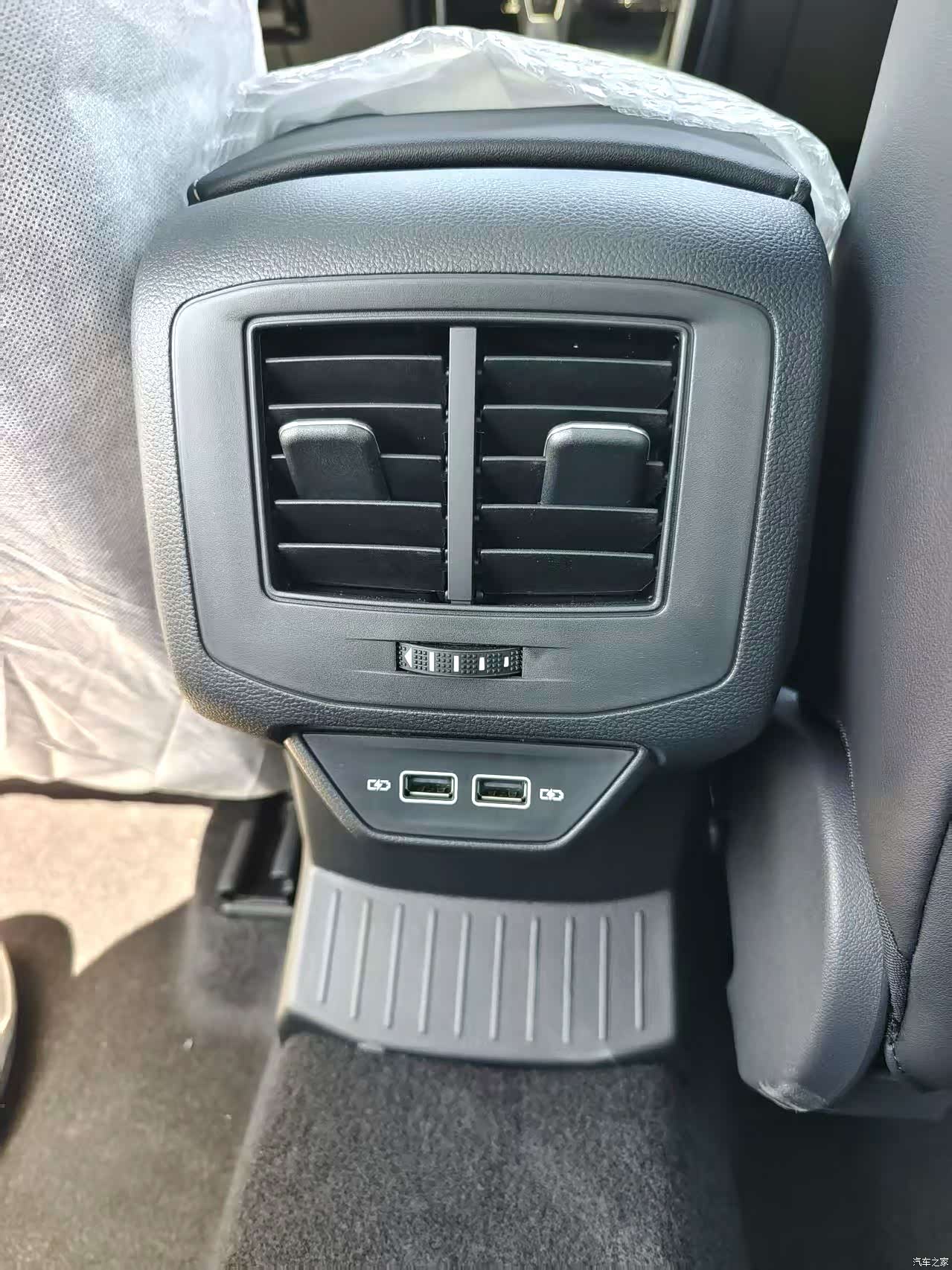 Volkswagen T-ROC, 2026 6