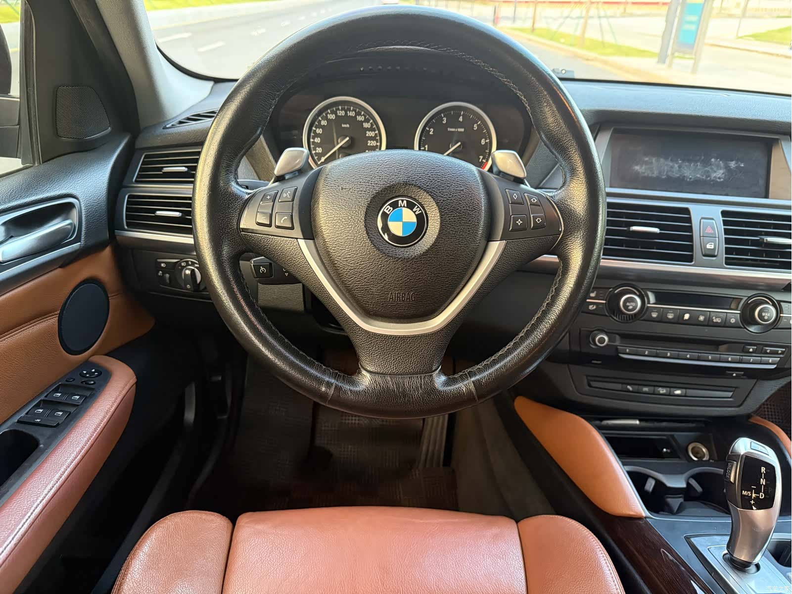 BMW X6, 2009 11