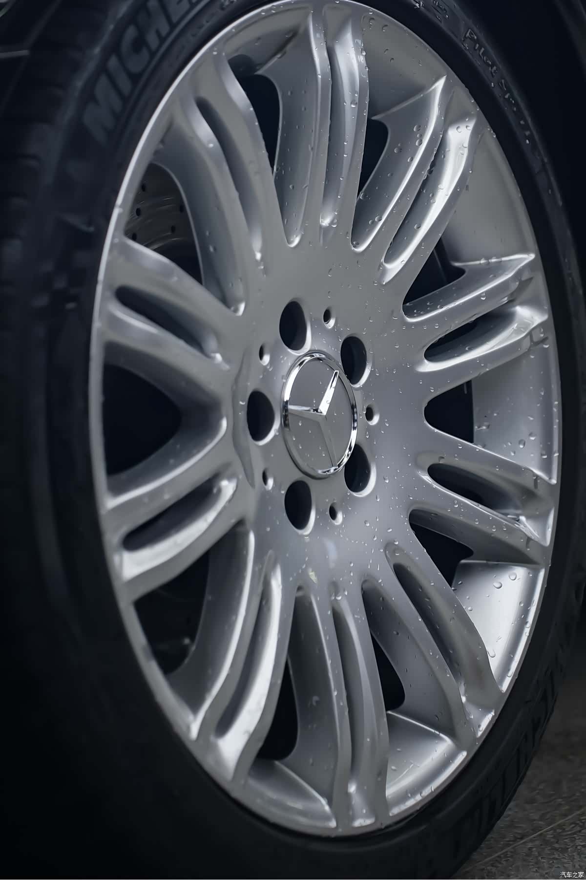 Mercedes-Benz E-Class, 2008 3