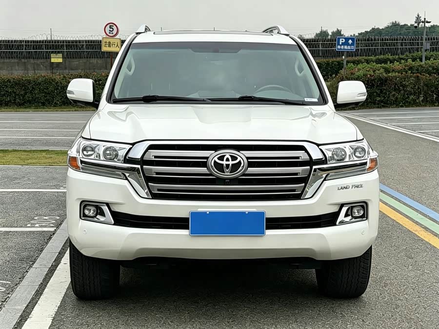 Toyota Land Cruiser 2020, фото 2