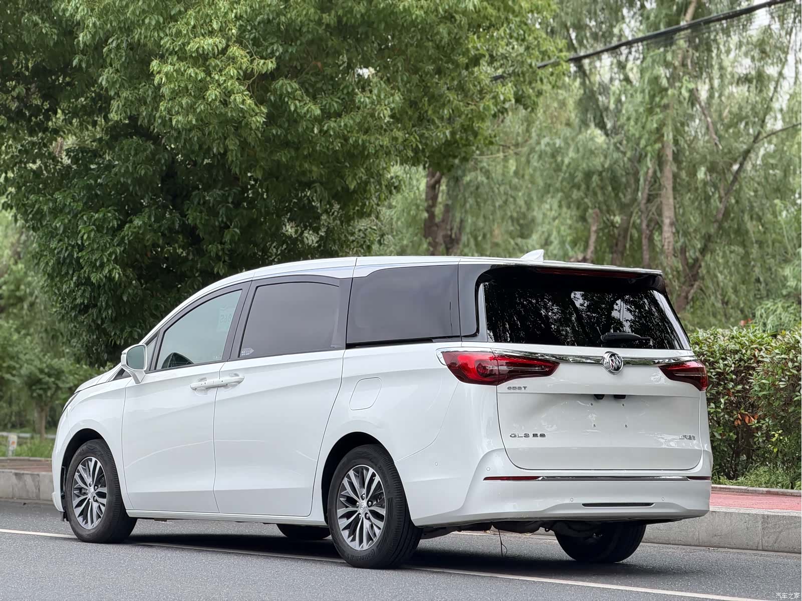 Buick GL8, 2022 6