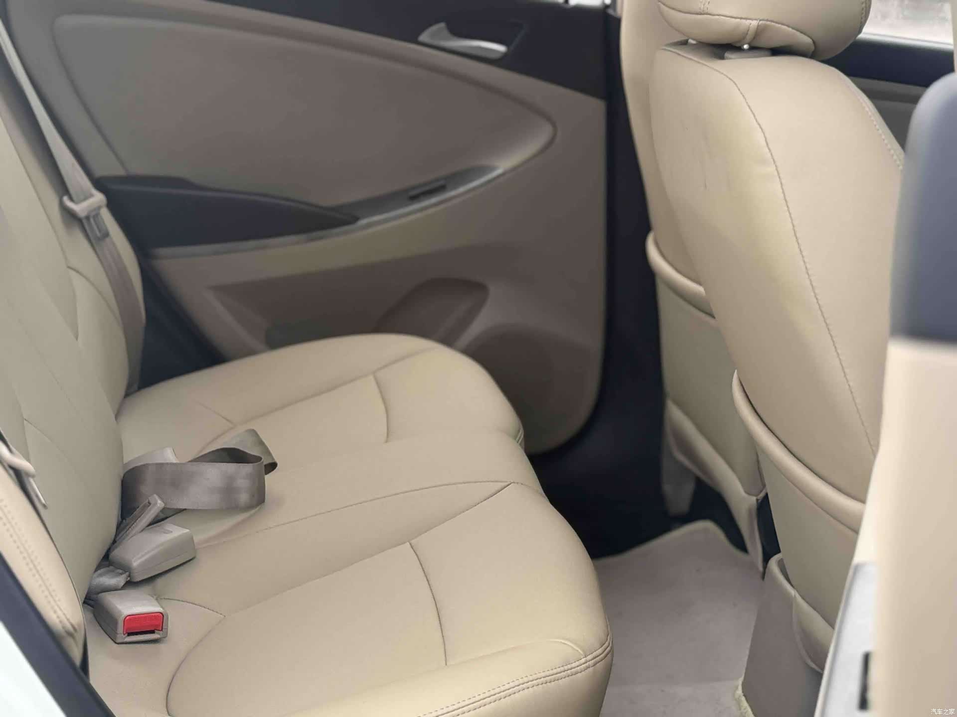 Hyundai GLX, 2014 14