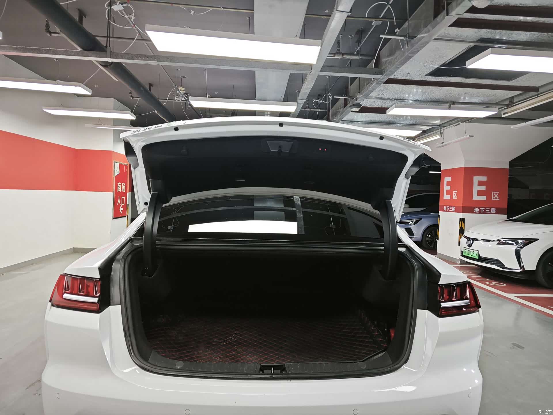 BYD Han, 2021 10
