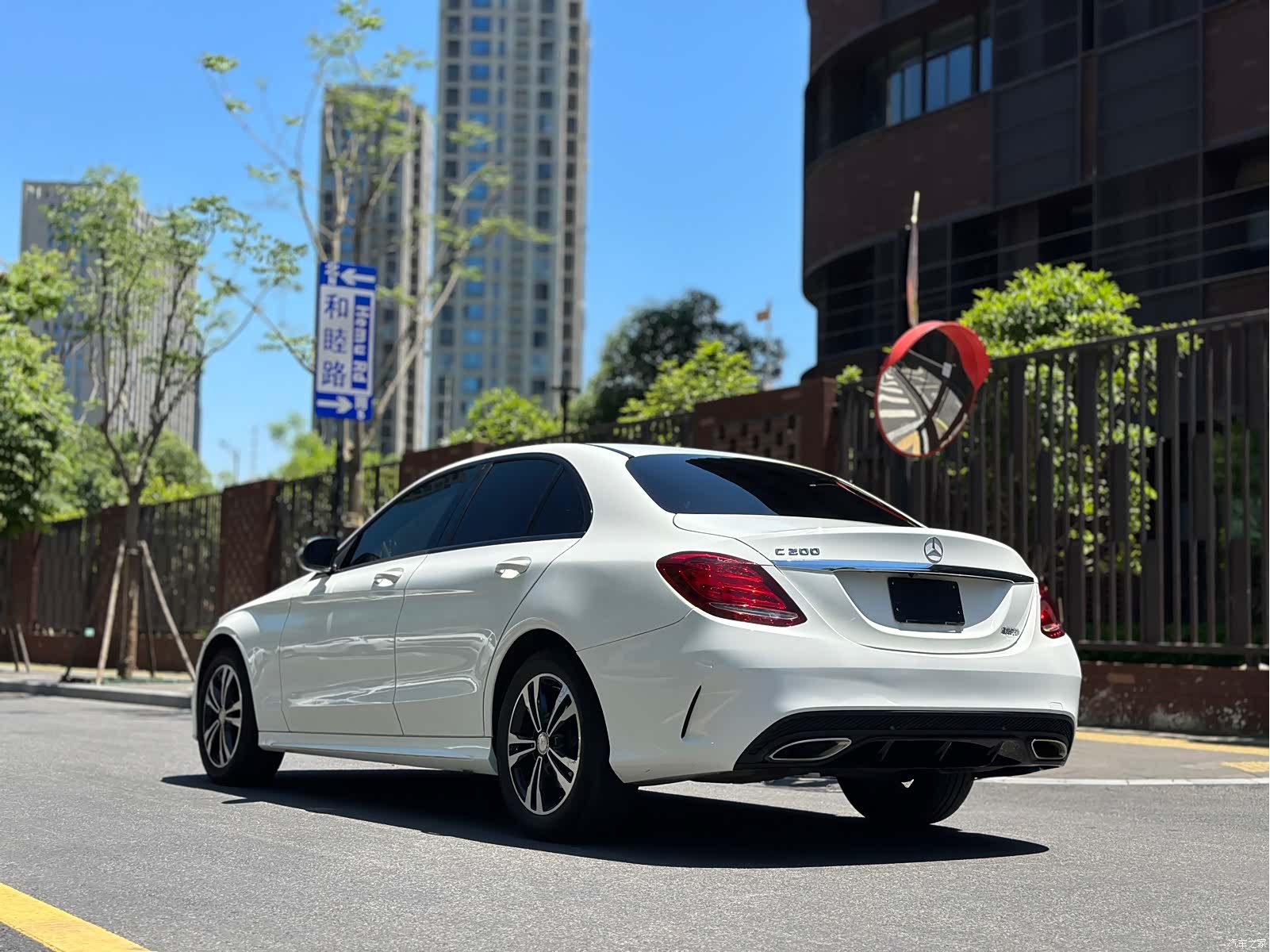 Mercedes-Benz C-Class, 2015 4
