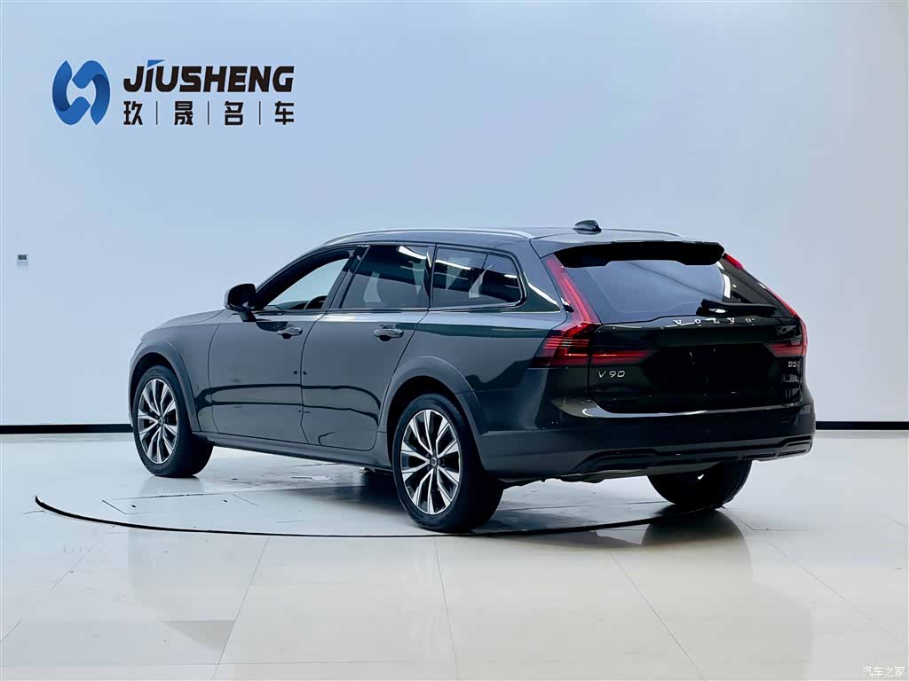 Volvo V90, 2021 4