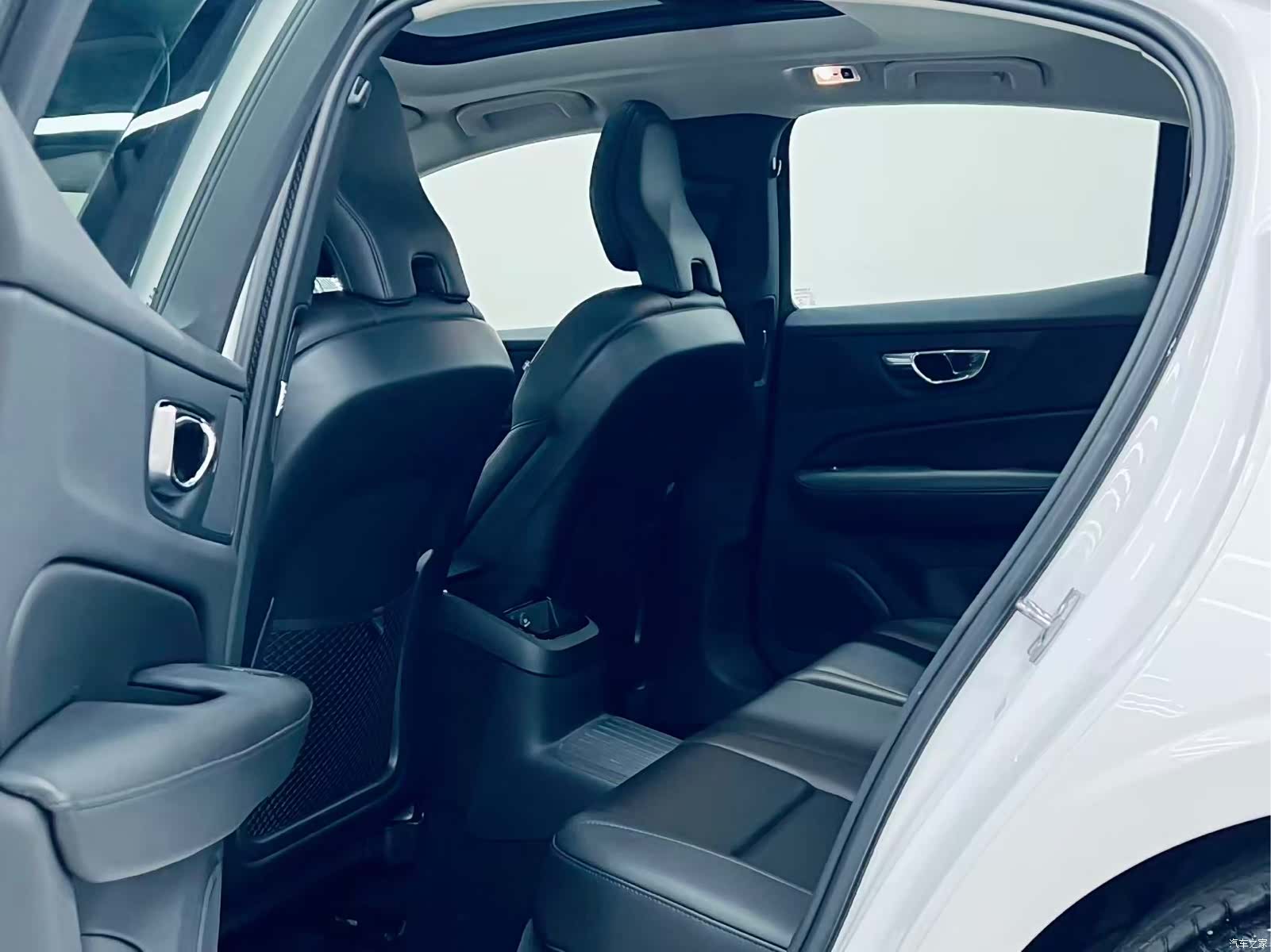 Volvo S60, 2020 8