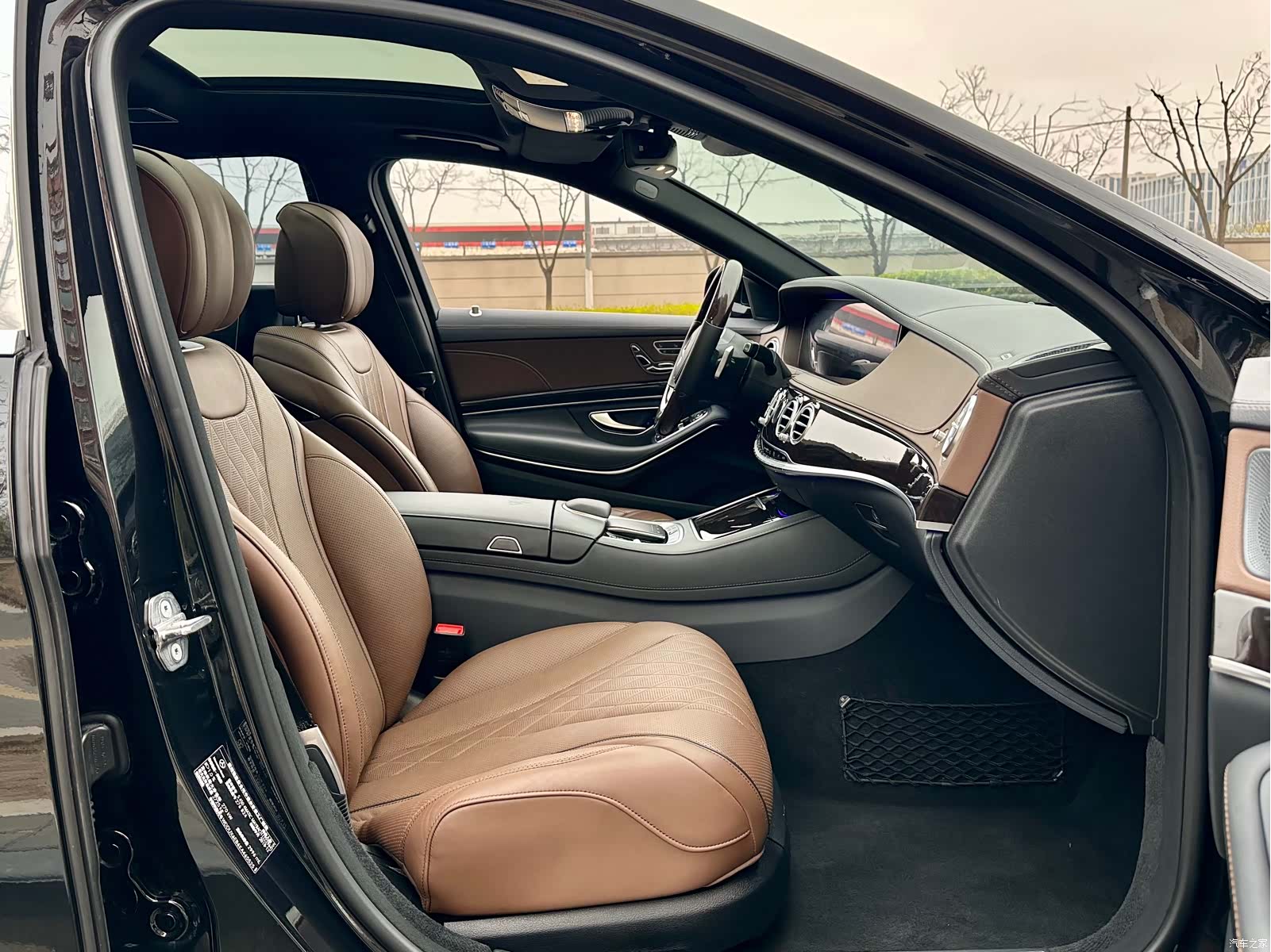 Maybach S-Class, 2019 16