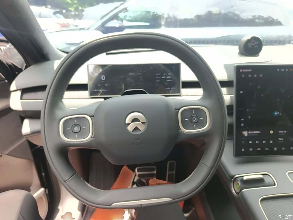 NIO ES8, 2024 11