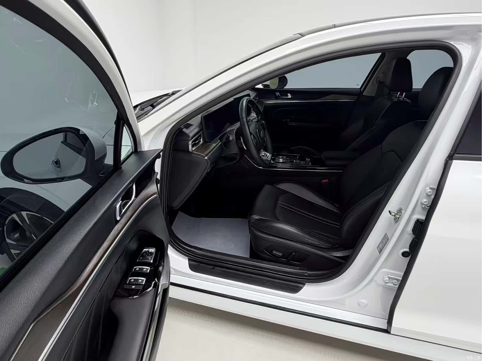 Kia K5, 2021 11
