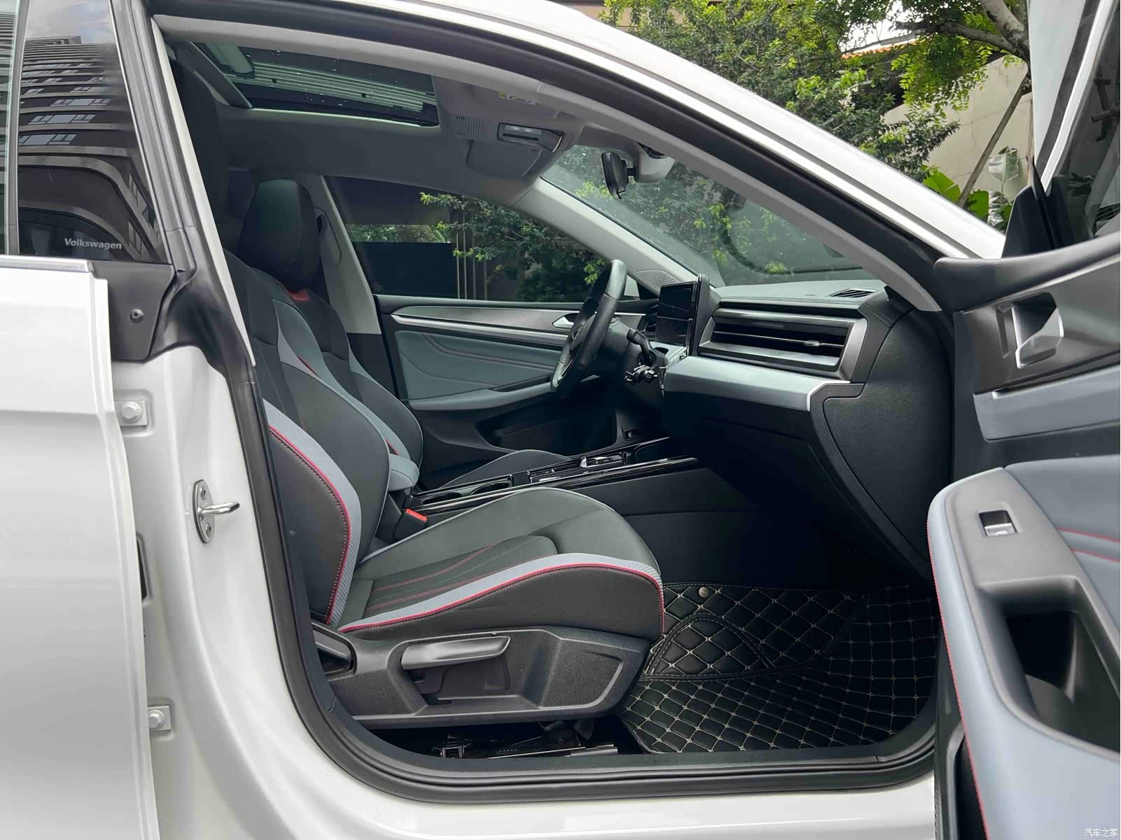 Volkswagen Lamando, 2024 13