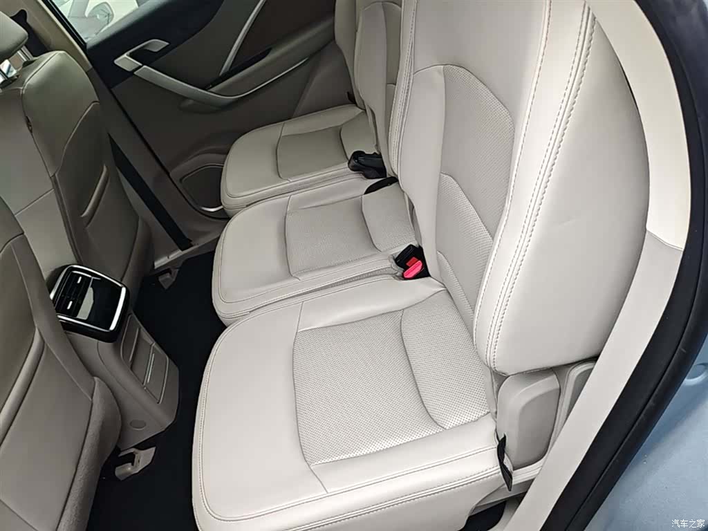 Geely Jiaji, 2021 17