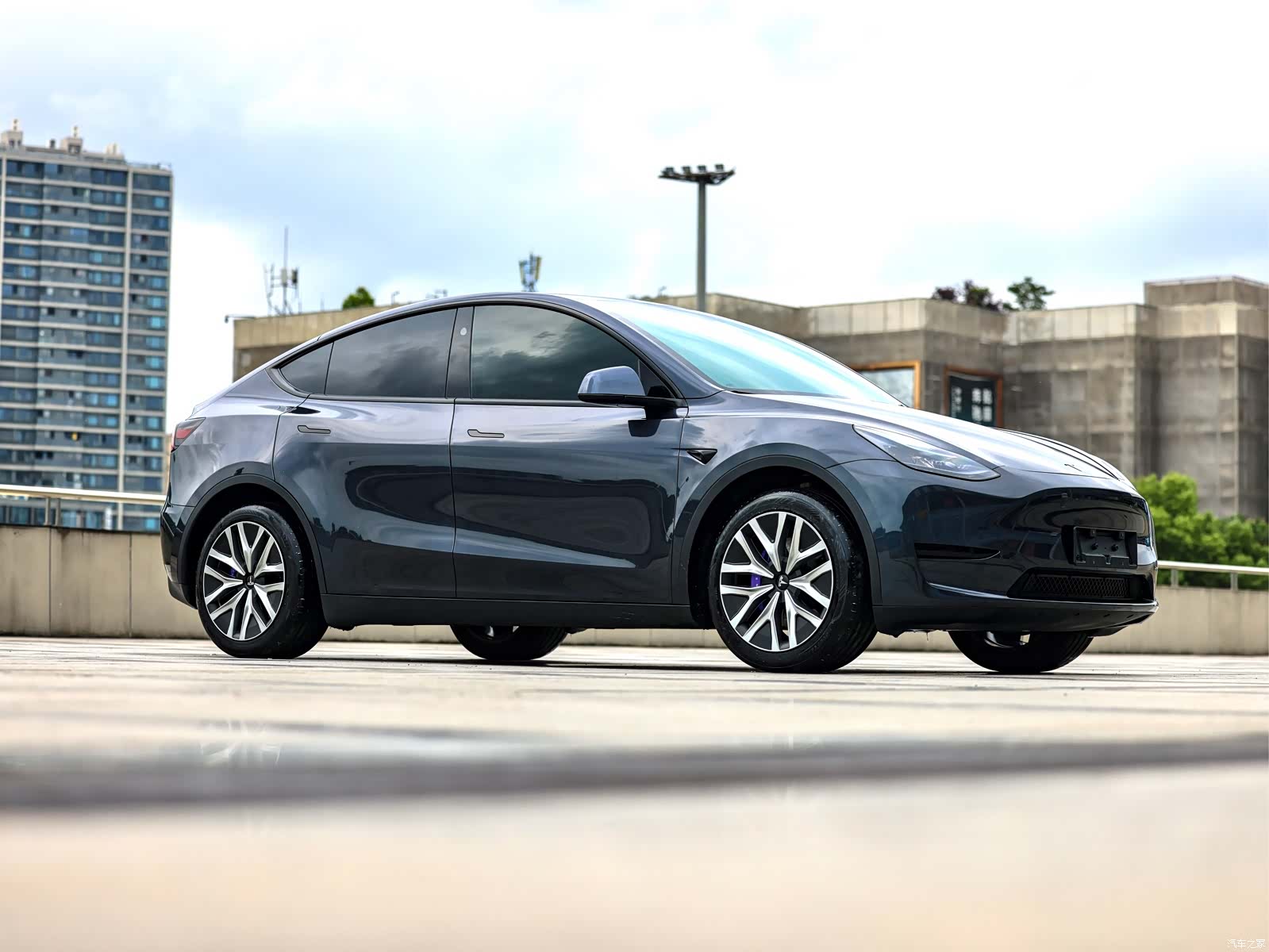 Tesla Model Y, 2024 3