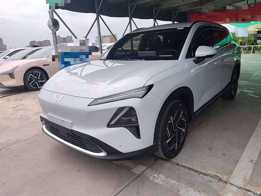 Wuling Starlight, 2025 1