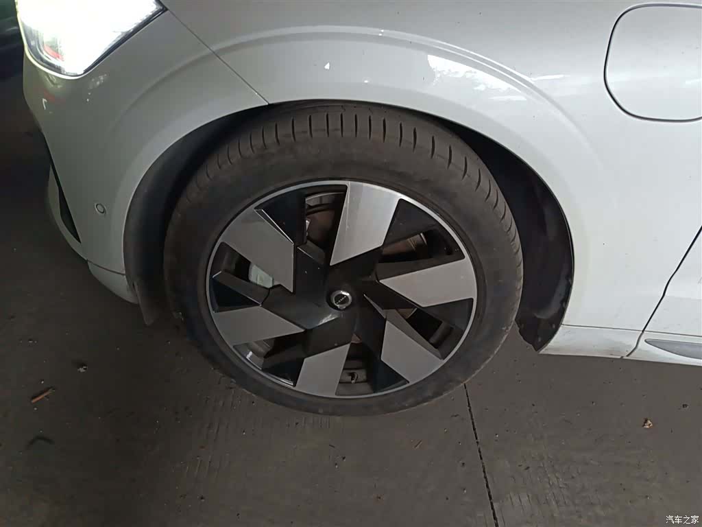 Volvo XC60, 2024 23