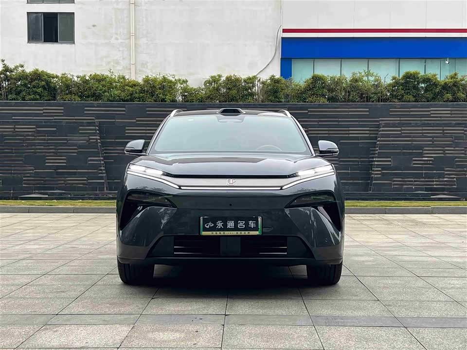 BYD Tang L