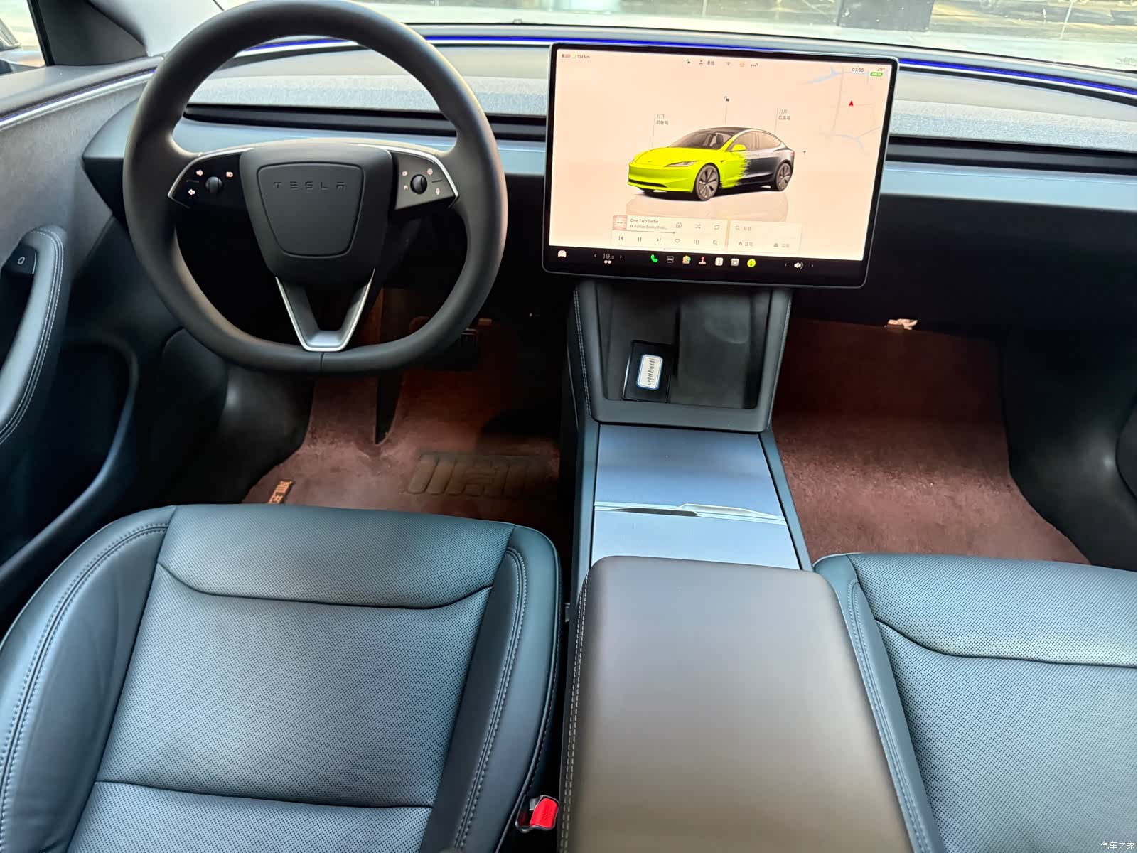 Tesla Model 3, 2024 17