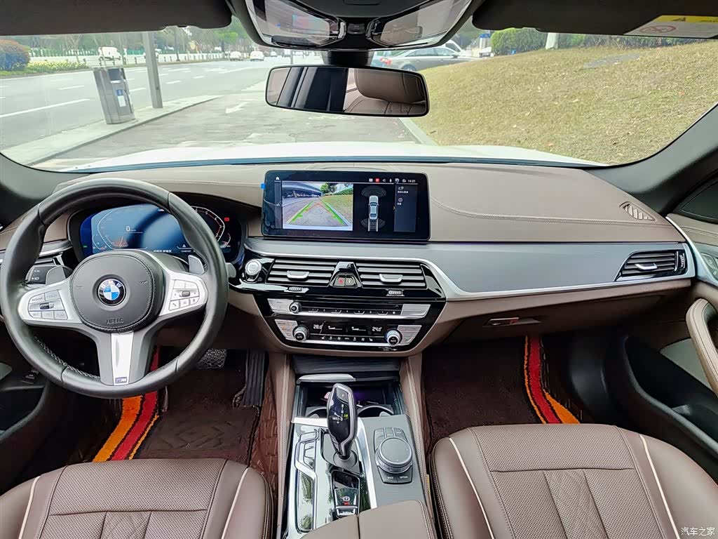 BMW 5 Series, 2024 10