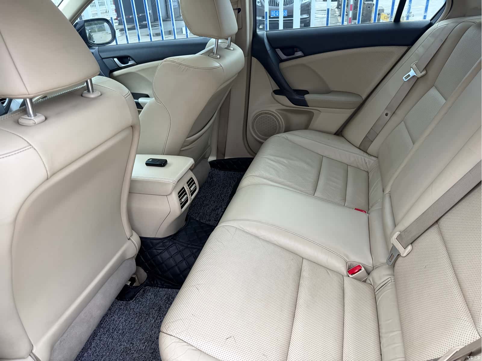 Honda Spirior, 2010 8