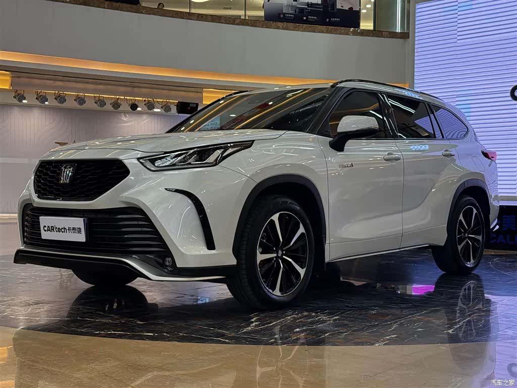 Toyota Crown, 2024 1