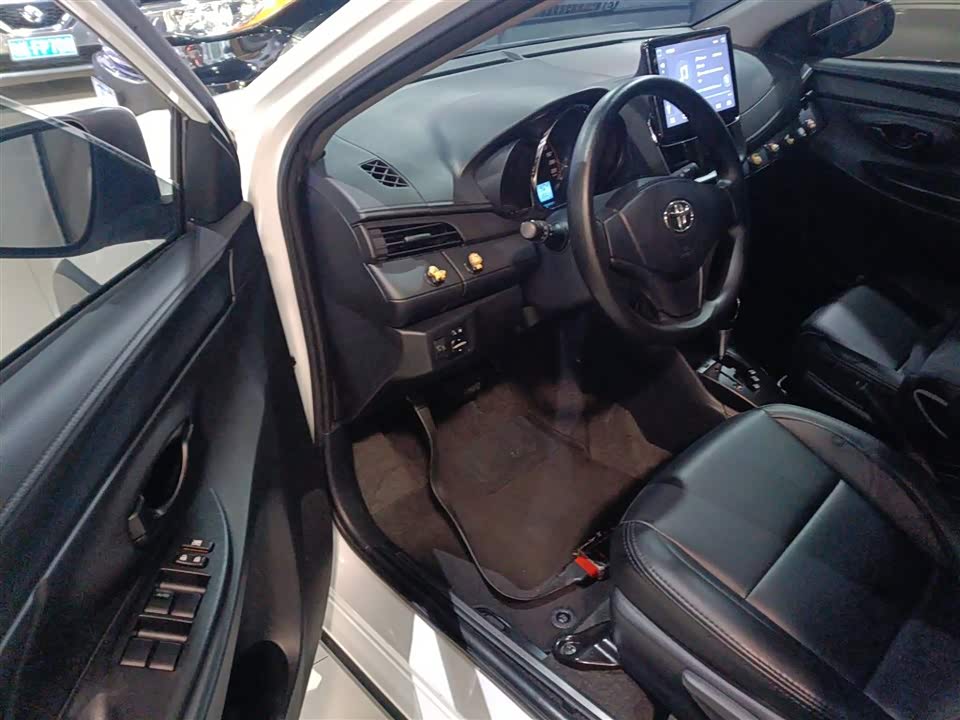 Toyota YARiS L Zhixuan