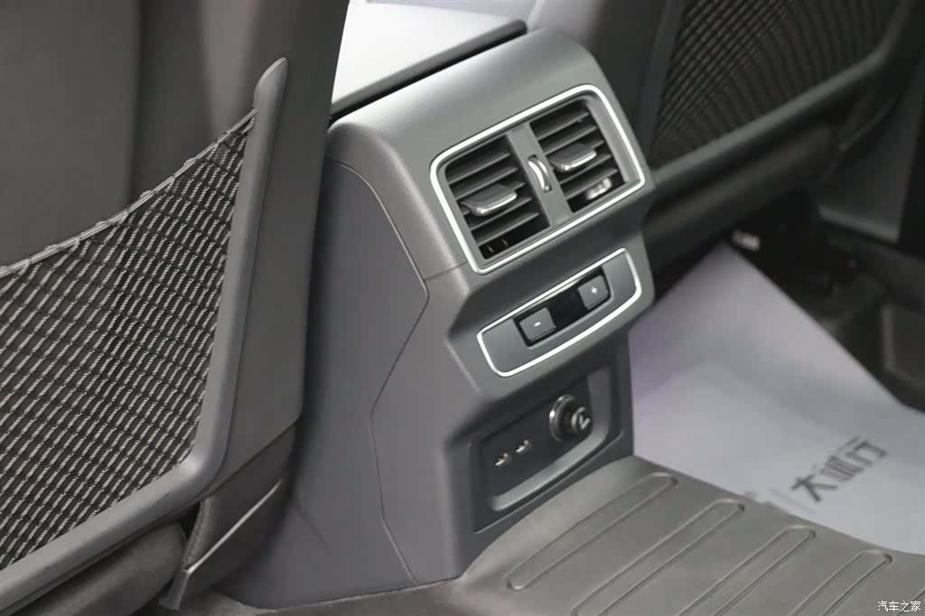 Audi Q5L, 2022 19