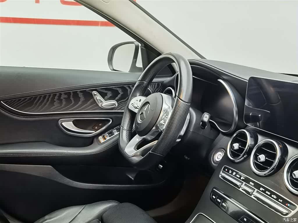 Mercedes-Benz C-Class, 2019 22