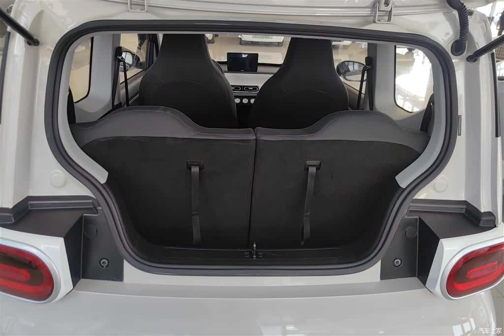 Wuling MINIEV, 2024 4