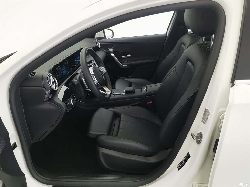 Mercedes-Benz A-Class, 2022 10
