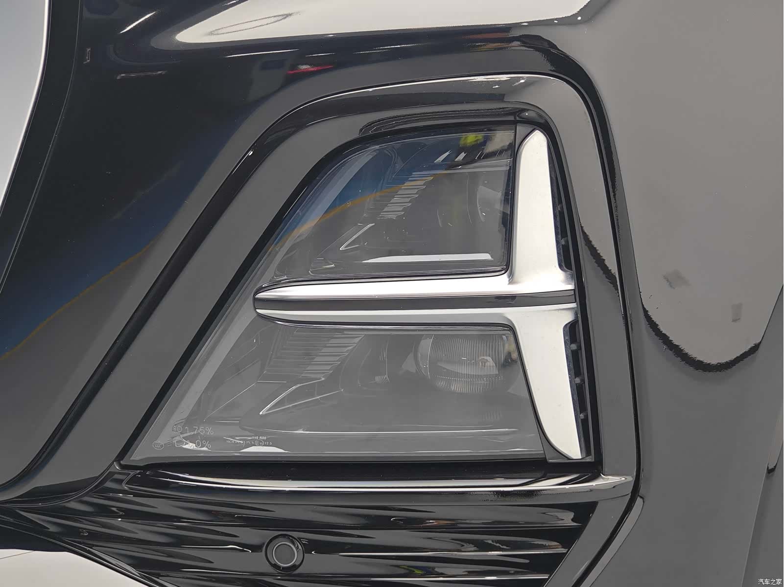 Hongqi HS5, 2023 10