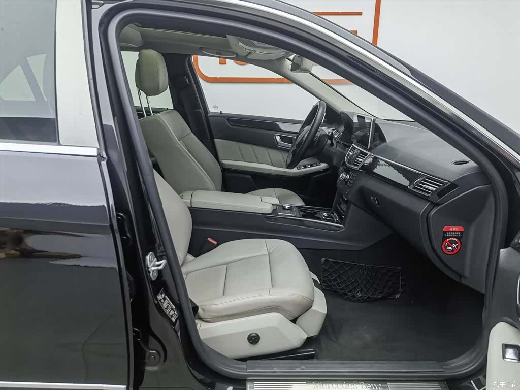 Mercedes-Benz E-Class, 2013 23