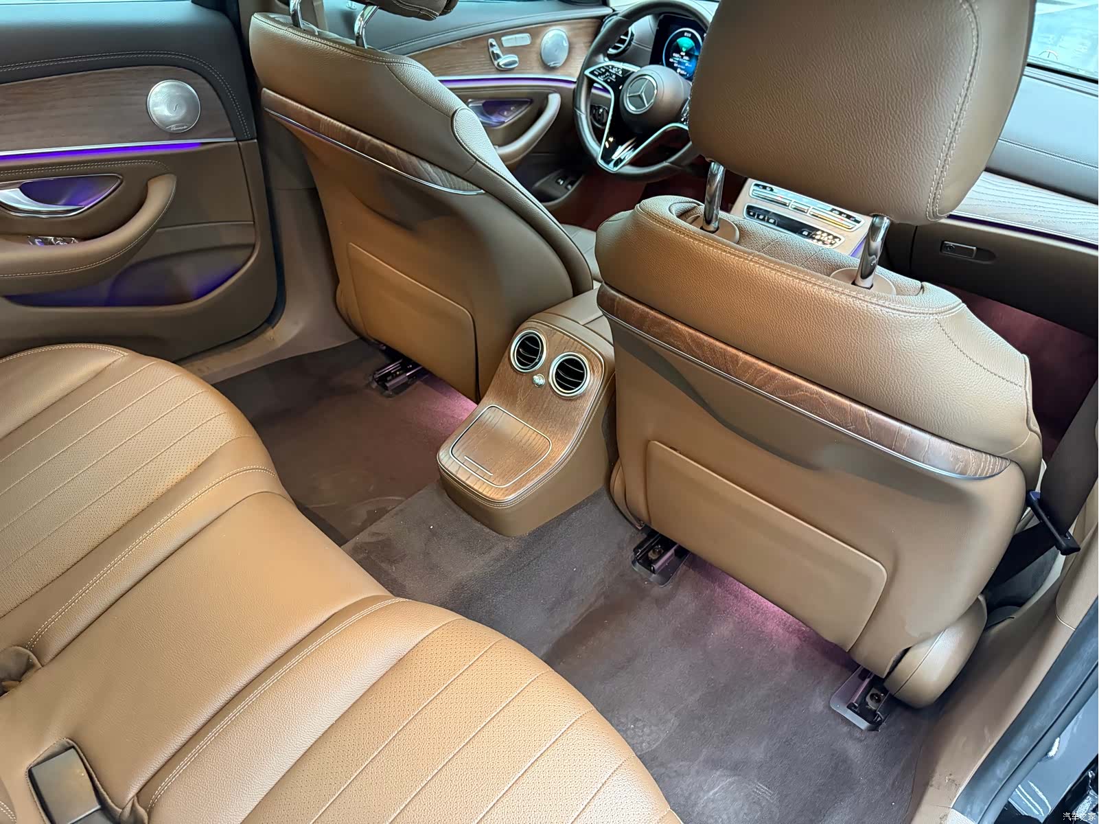 Mercedes-Benz E-Class, 2022 9