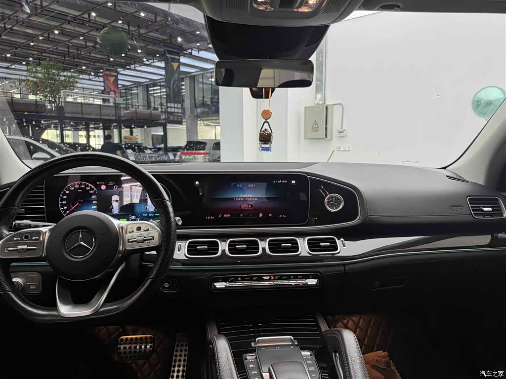 Mercedes-Benz GLS, 2022 10