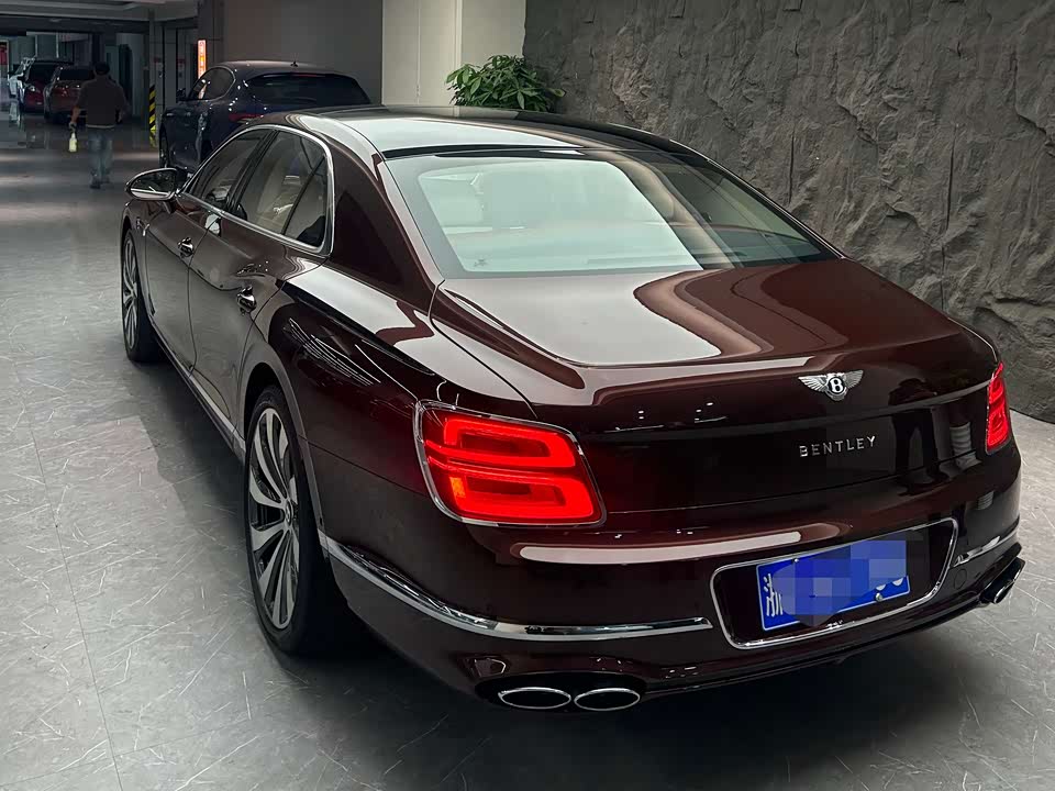 Bentley Flying