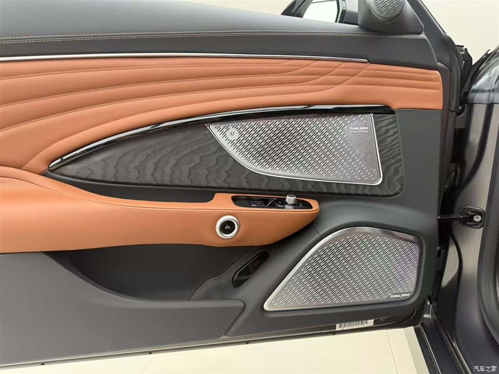 Maserati GranTurismo, 2024 13