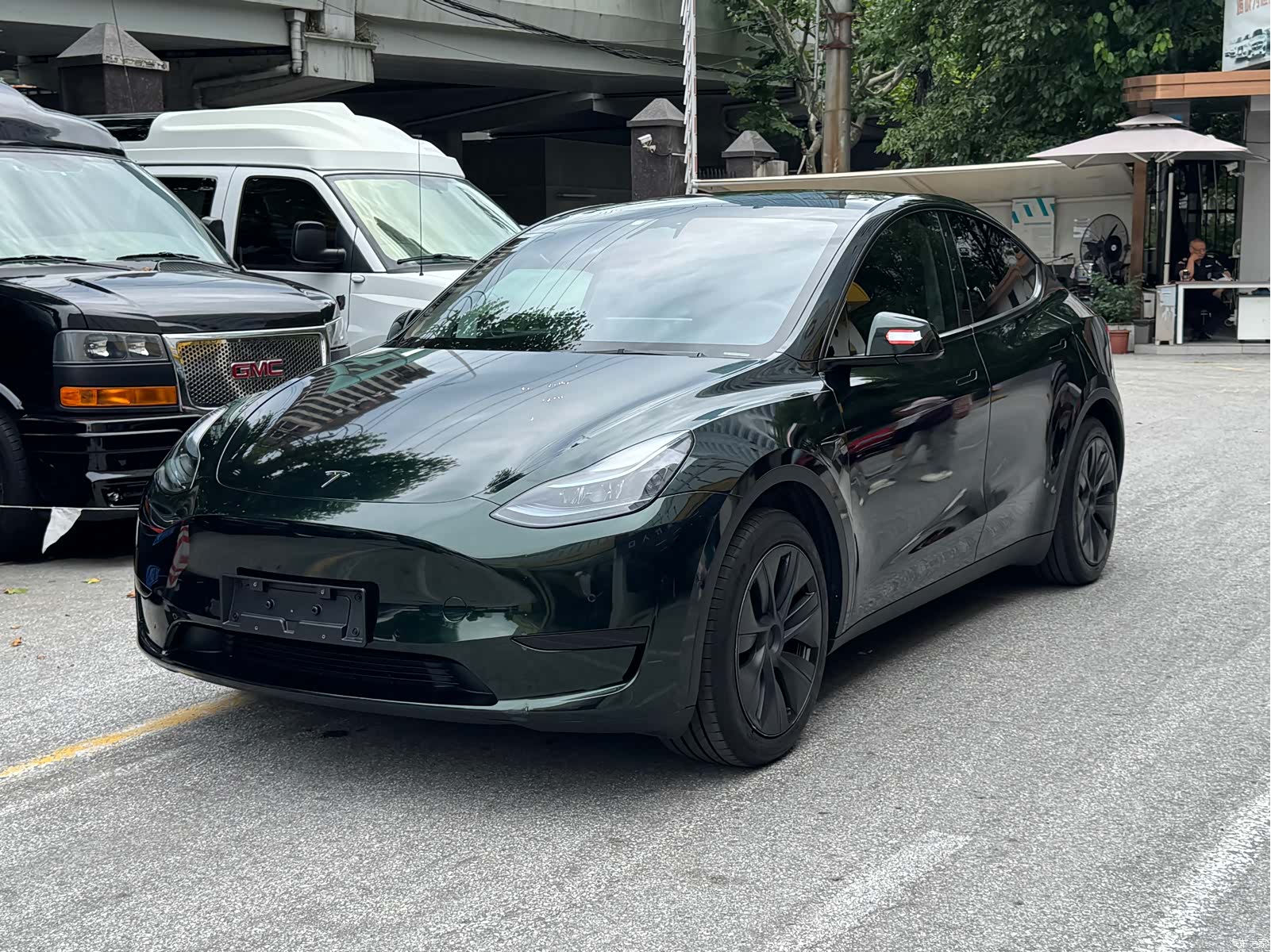 Tesla Model Y, 2023 1