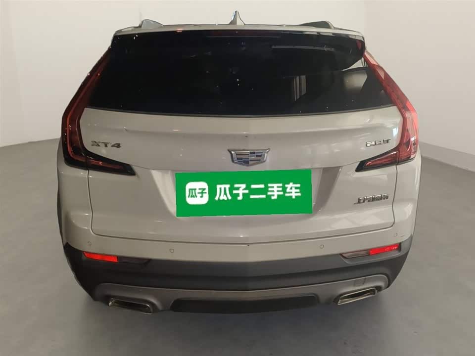 Cadillac XT4