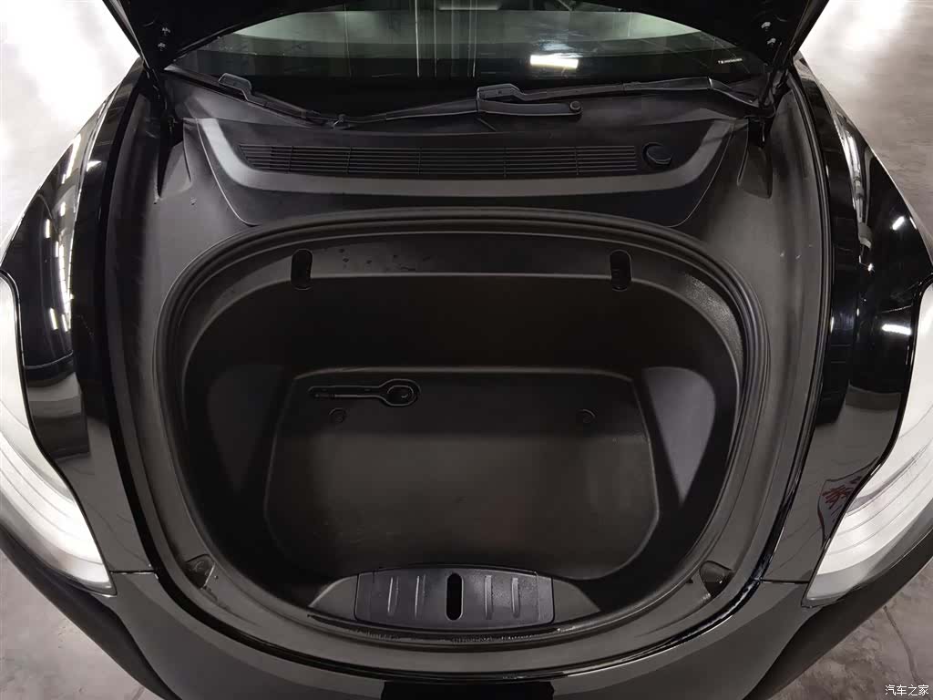 Tesla Model 3, 2020 6