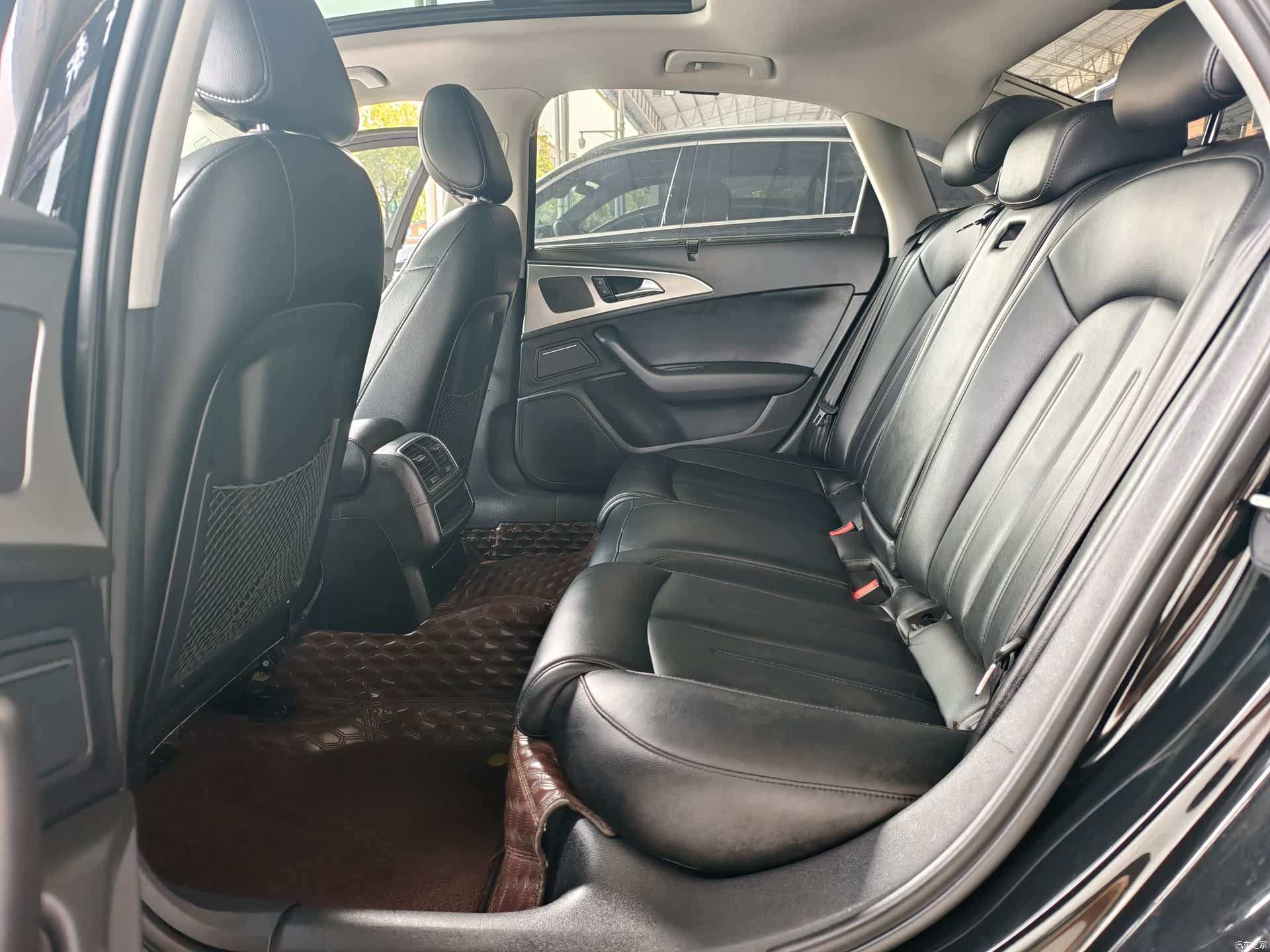 Audi A6L, 2016 12