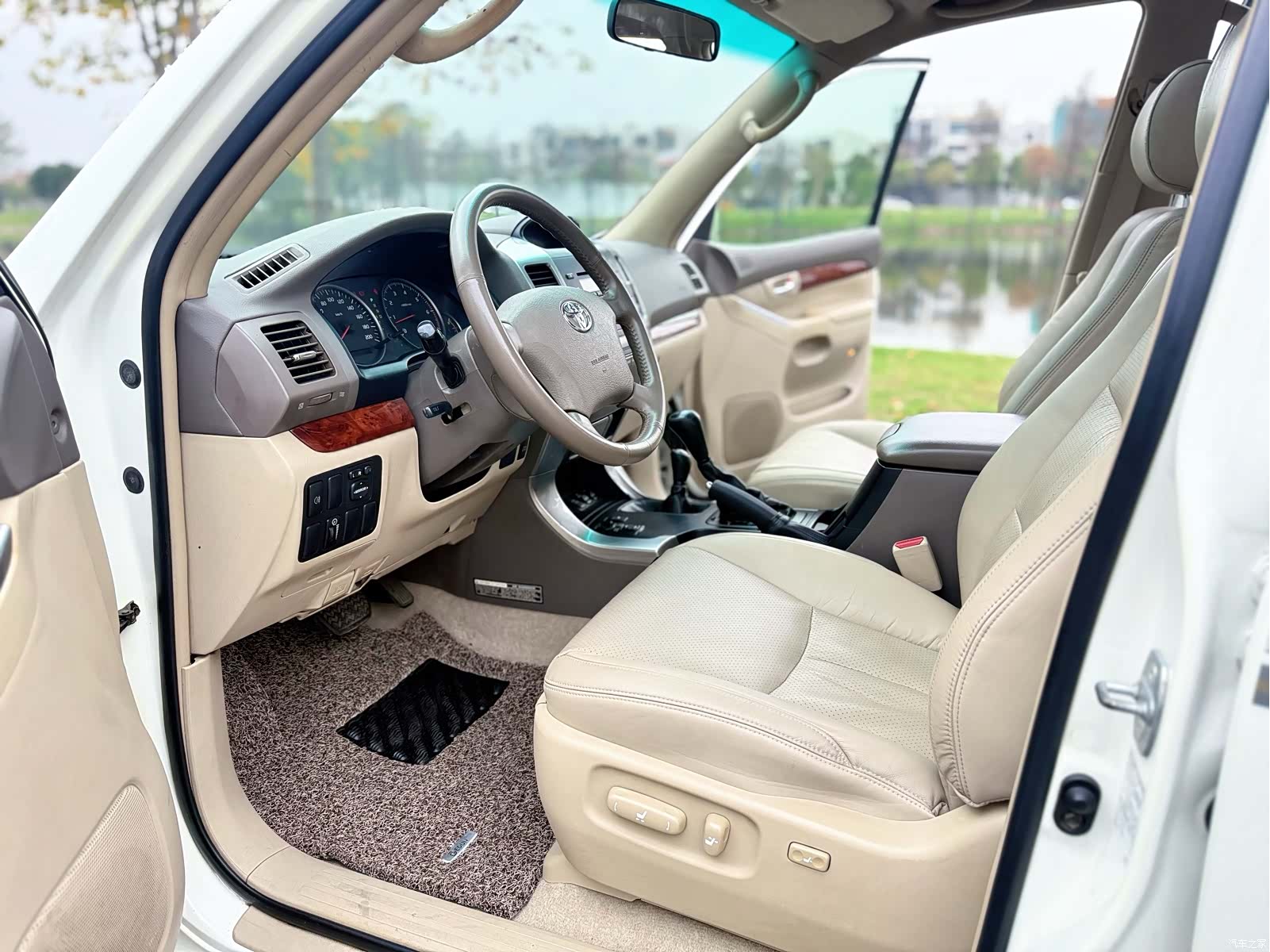 Toyota Prado, 2004 6
