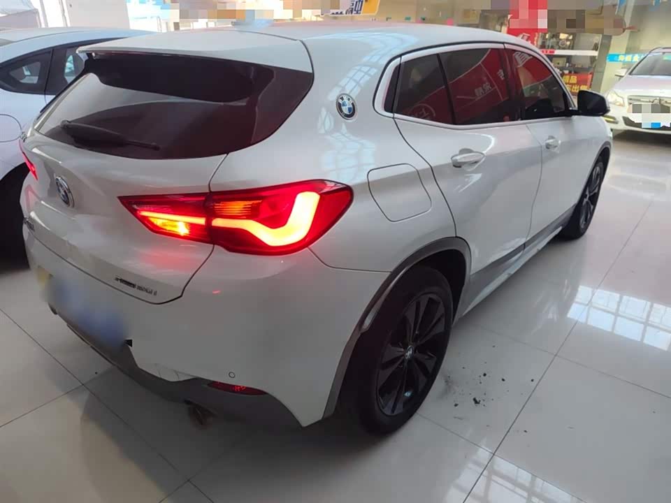 BMW X2