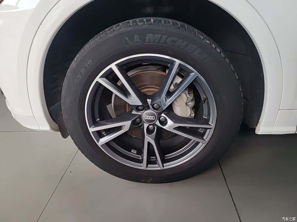 Audi Q5L, 2019 23