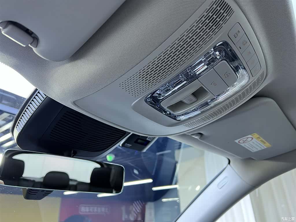Mercedes-Benz GLE, 2023 22