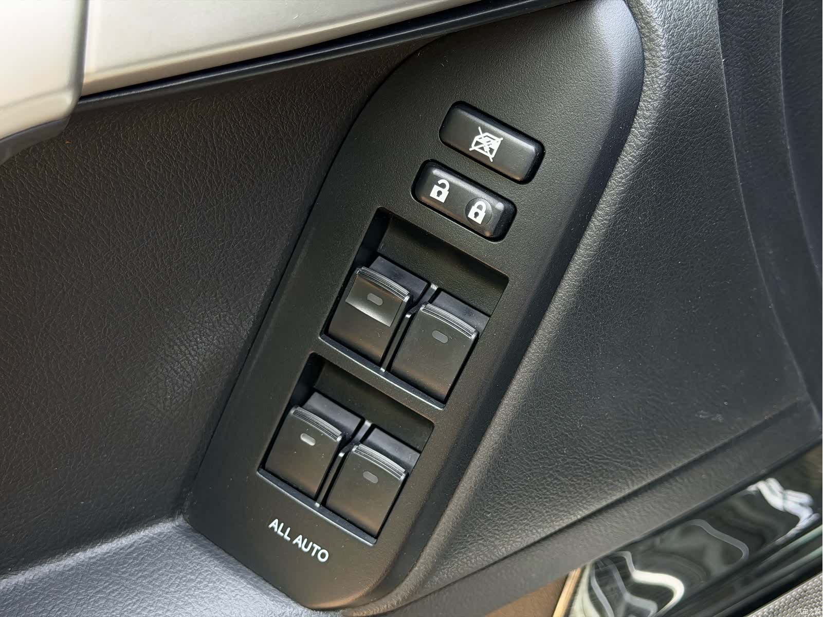 Toyota Prado, 2018 10